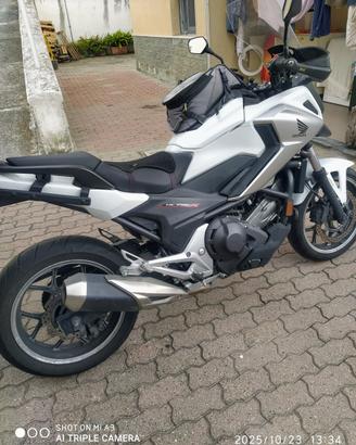 Honda ncx 750 dct