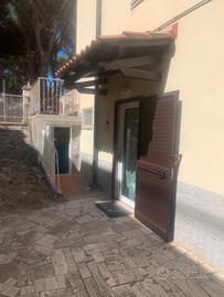 Monolocale fronte mare a Follonica