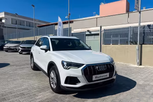 Audi Q3 35 TDI S tronic Business