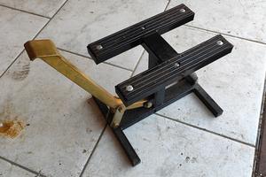 Cavalletto moto