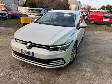 Volkswagen Golf 1.0 eTSI EVO DSG Life