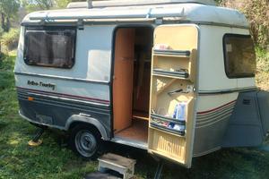 Roulotte Eriba Hymer Famila (1991) – 3 Posti