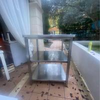 Tavolo acciaio ristorante