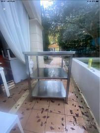 Tavolo acciaio ristorante