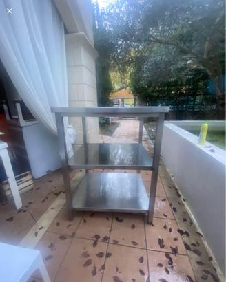 Tavolo acciaio ristorante