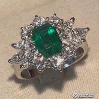 ANELLO ORO 18kt. CON DIAMANTI E SMERALDO ZAMBIA