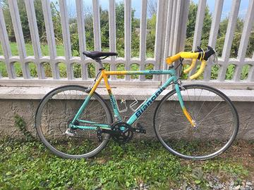 bici da corsa bianchi