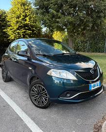 Lancia Ypsilon 1.2 gold gpl