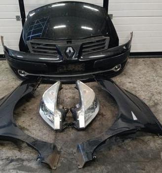 Muso Renault Espace 2.0 TDCI anno 2011