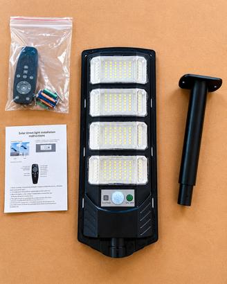 fari a led 300w con pannello solare e  staffa 