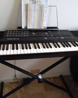 Tastiera Elettronica Roland E 14