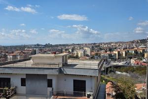 Battiati/Barriera panoramico,ampio 5 vani +cantina