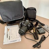 Fotocamera NIKON D3000.