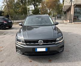 Volkswagen Tiguan 2.0 TDI SCR DSG Business BlueMot