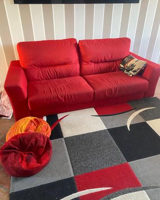 Divano rosso