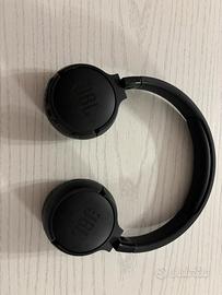 cuffie jbl tune 660nc usate molto raramente