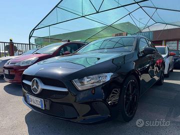 MERCEDES-BENZ A 180 d Automatic Executive