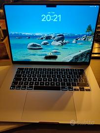 MacBook air M4 15 pollici 256 gb