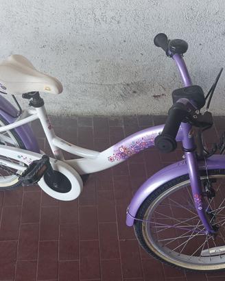 SPLENDIDA BICICLETTA PER BAMBINA