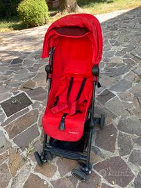 Passeggino rosso
