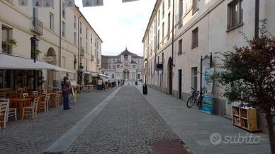 Magazzino centro storico Venaria Reale 