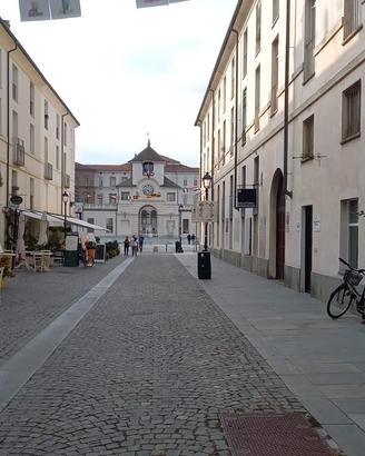 Magazzino centro storico Venaria Reale 