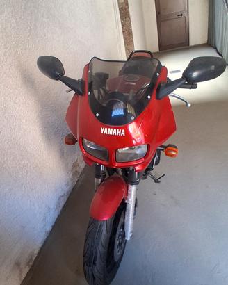 YAMAHA FAZER 