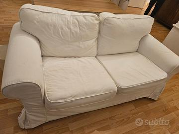 n. 3 divani ikea a 50 euro l'uno