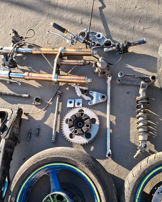 ricambi usati kawasaki zxr 400