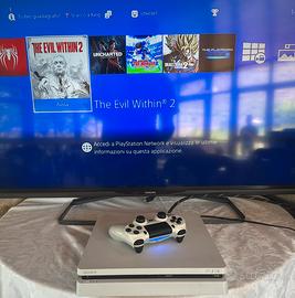 ps4 Slim glacial white + controller + giochi