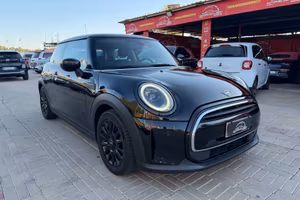 Mini One 1.5 102cv apple car play / navi / led