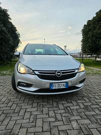 Opel Astra 1.6 CDTI 