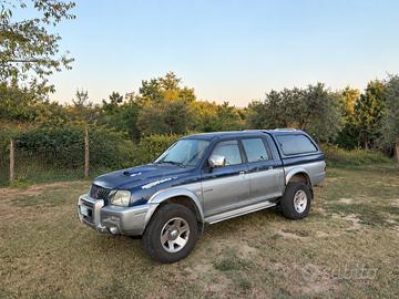 2002  Mitsubishi L200
