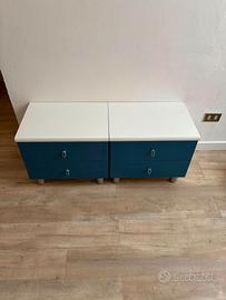 Coppia di comodini moderni blu petrolio e bianco –
