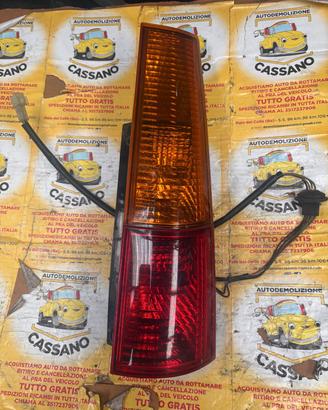 FARO POSTERIORE DESTRO SUZUKI IGNIS ANNO:2002