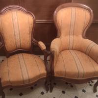 Due antiche poltrone '800 imbottite