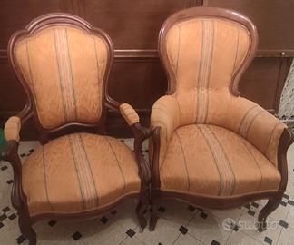 Due antiche poltrone '800 imbottite