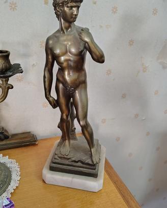 Statua