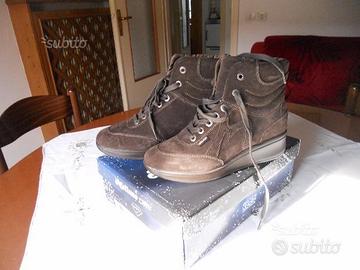 Scarpe NUOVE invernali donna