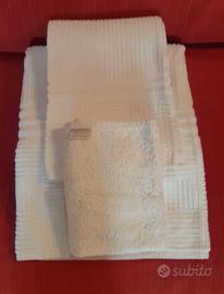 Set composto da 3 spugne da bagno Zucchi