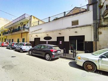 Caivano locale commerciale