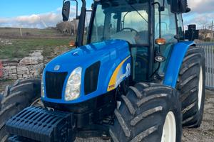 Trattore New Holland