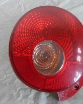 FANALE POSTERIORE SX A LED INTEGRATO NEL PORTELLON