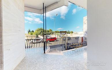 AMPIA SOLUZIONE INDIPENDENTE DA RISTRUTTURARE E LO