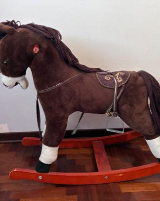 GiocoCavalllo a dondolo  in  peluche marrone scuro