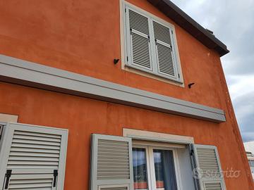 tenda da sole motorizzata da esterno a scomparsa