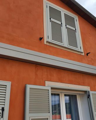 tenda da sole motorizzata da esterno a scomparsa