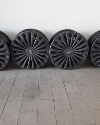 Cerchi in ferro 15" per auto Mini