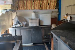 Cassone Camion Attrezzato per PIZZERIA