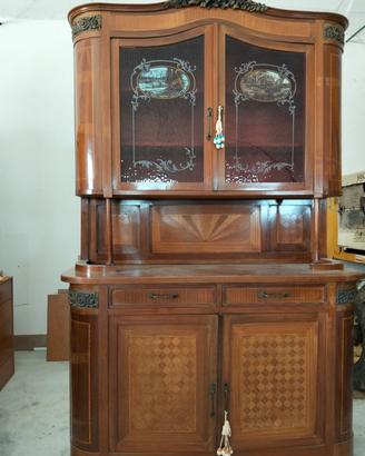Credenza stile liberty